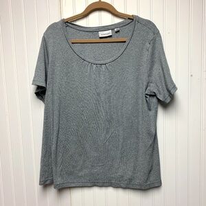 Avenue Gray Short Sleeve Tee